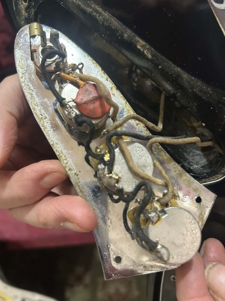 dc700f19-e2ab-43ff-a6ae-825196005d9c