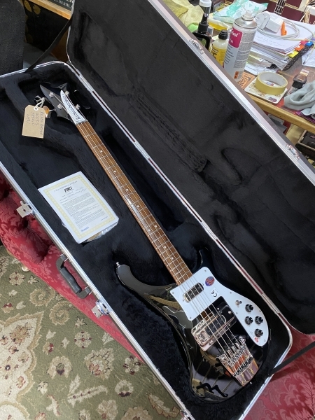 Rickenbacker 4003S Jetglo