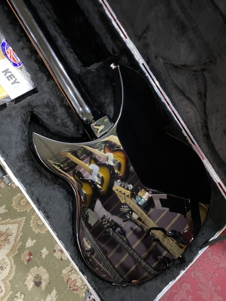 Rickenbacker 330 Jetglo 2024